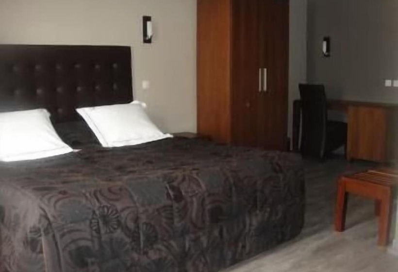 בית מלון כפרי Logis Hôtel Restaurant De L Ecu