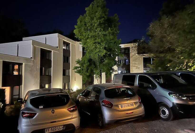 فندق Logis Hôtel Restaurant Des Acacias Lille Tourcoing