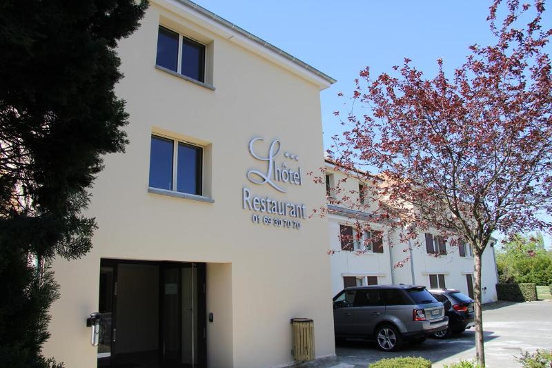 فندق Logis Lhôtel Restaurant Antony Verrières Le Buisson
