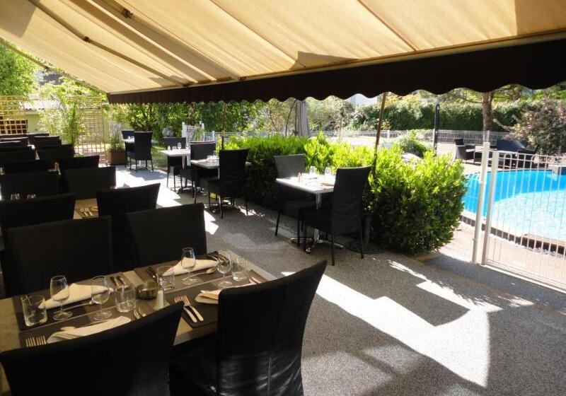 בית מלון כפרי Logis Les Charmilles Chalonsursaone Sud