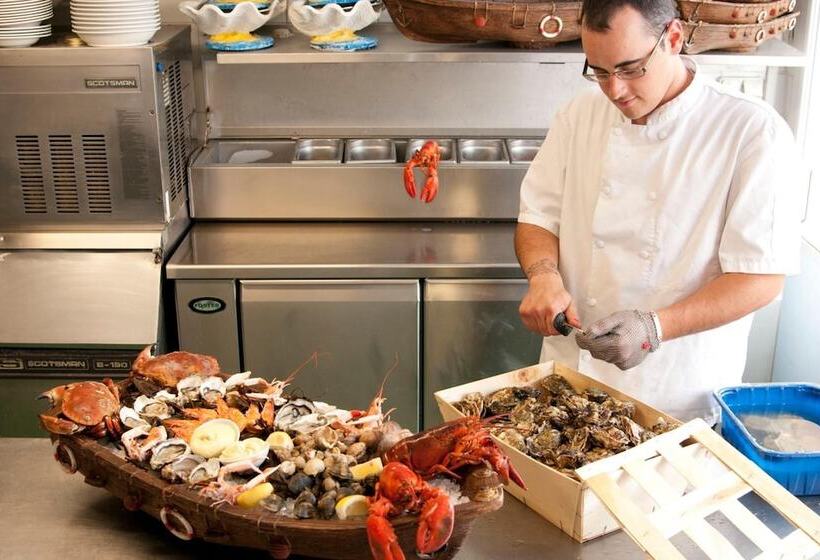 בית מלון כפרי Logis Hôtel & Restaurant Mediterranee