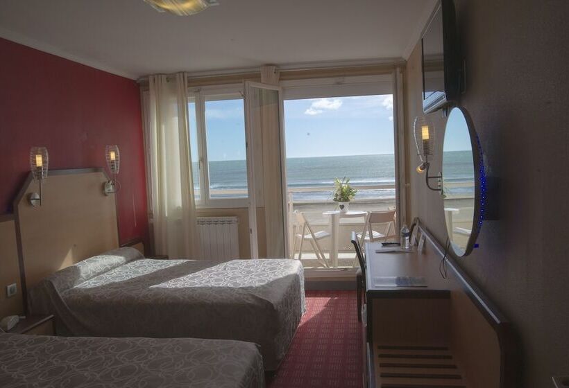 Отель Logis Hôtel & Restaurant Mediterranee