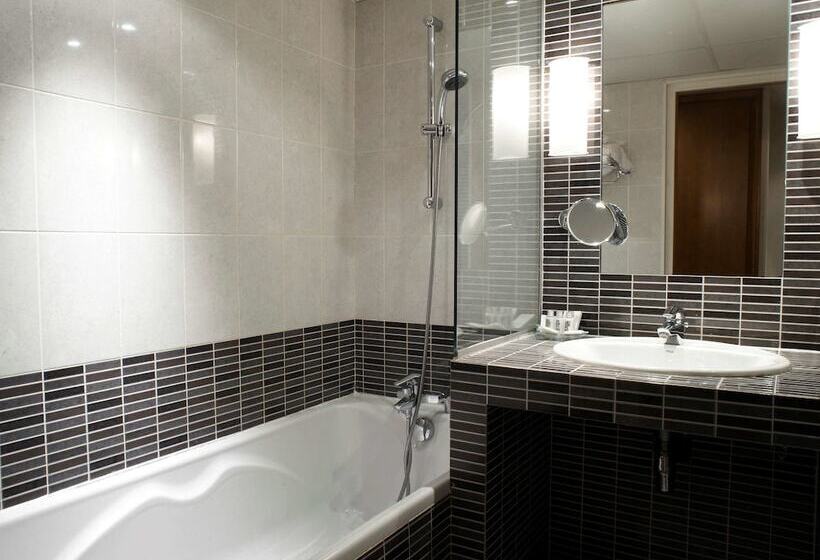 هتل Mercure Marseille Centre Bompard La Corniche