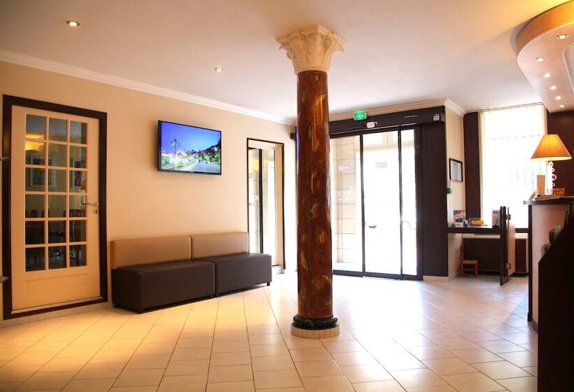 هتل Menton Riviera