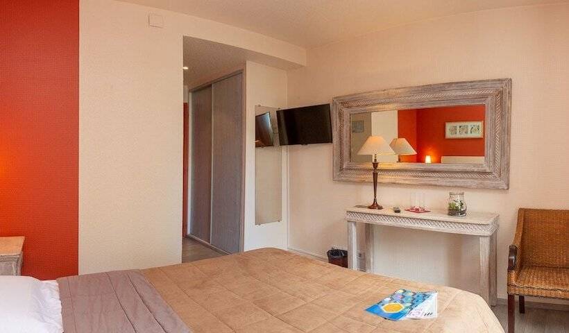 Отель Providence