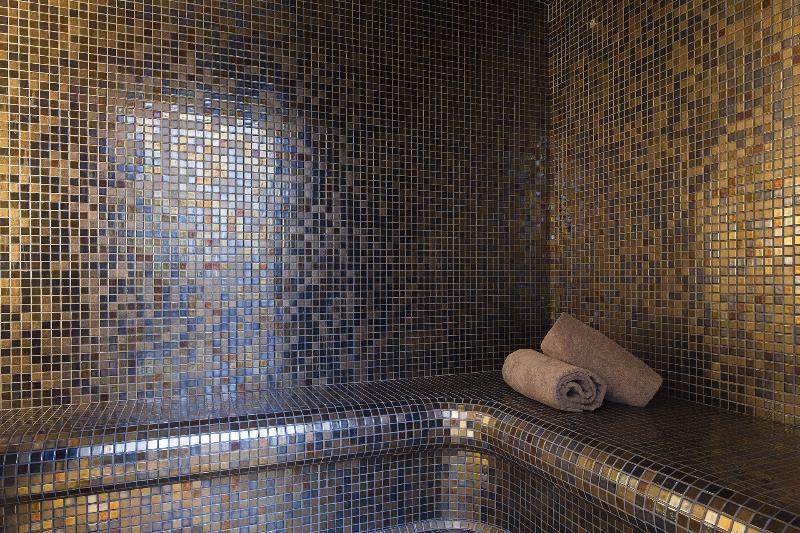 هتل Hôtel & Spa Oceania L Univers Tours