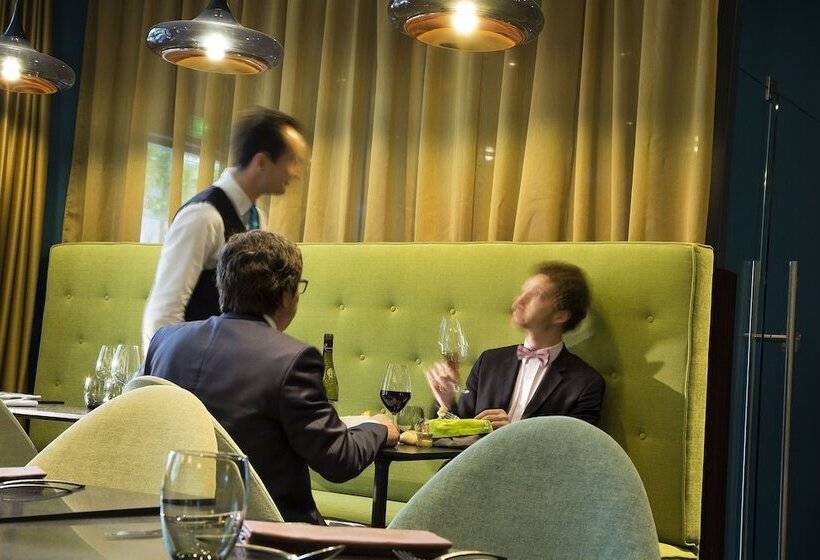 هتل Hôtel & Spa Oceania L Univers Tours