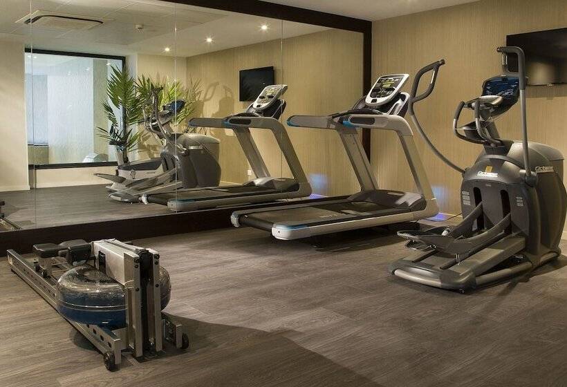 هتل Hôtel & Spa Oceania L Univers Tours