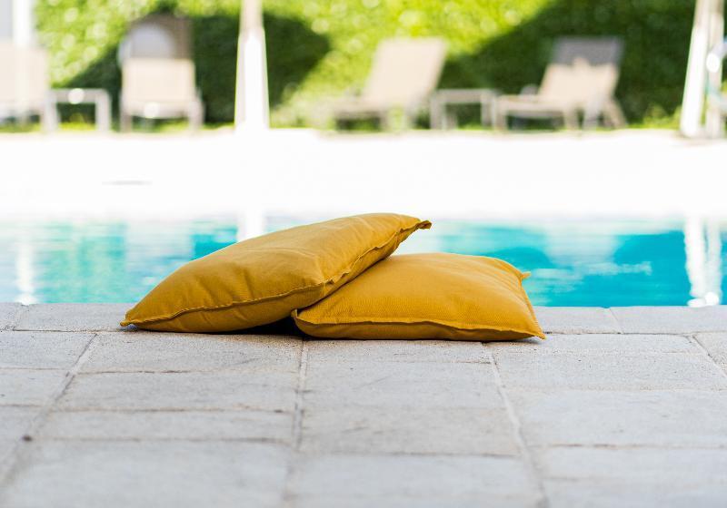 Отель Pomo Hôtel & Restaurant