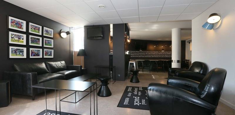 Отель Pomo Hôtel & Restaurant