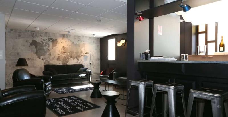 Отель Pomo Hôtel & Restaurant