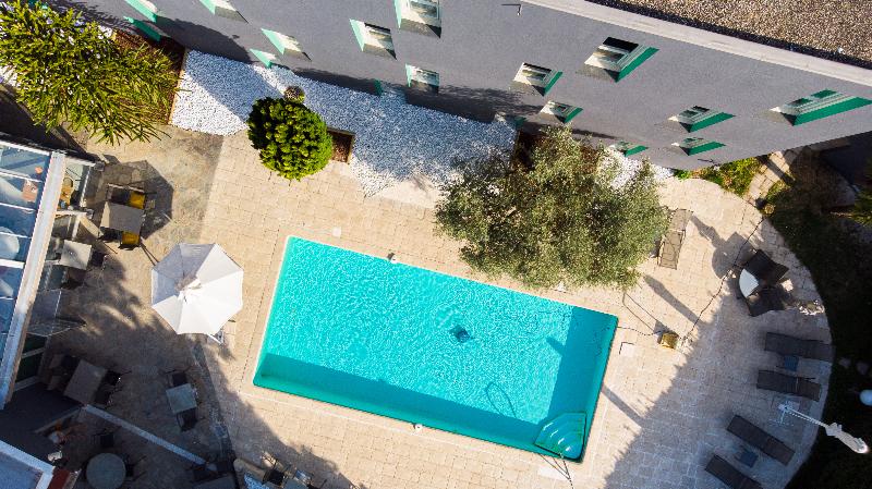 Отель Pomo Hôtel & Restaurant