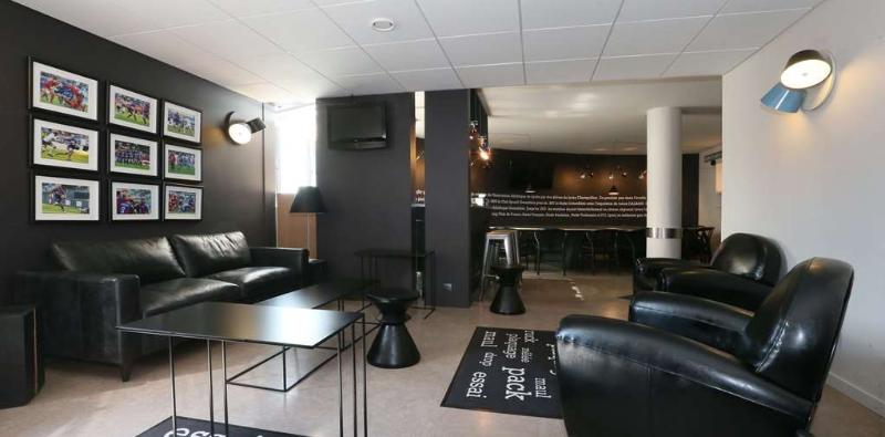 Отель Pomo Hôtel & Restaurant