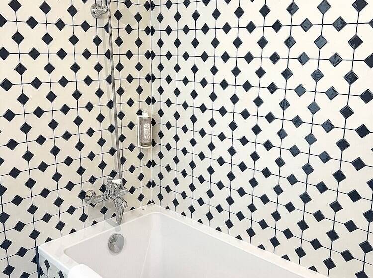 هتل Hôtel La Tour Intendance