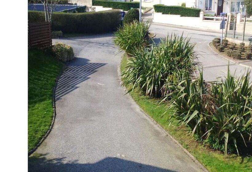 Отель Shelder Hôtel Cherbourg En Cotentin Equeurdreville