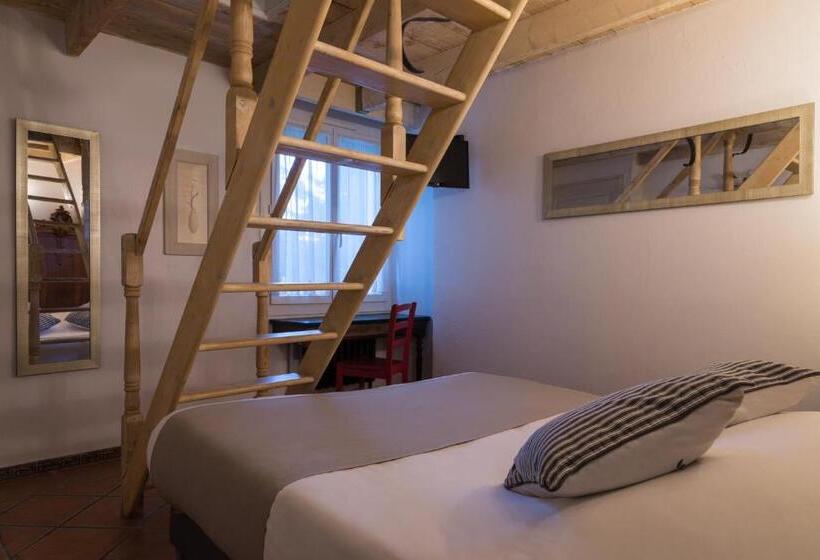 فندق The Originals Boutique, Clair Hôtel, Martigues