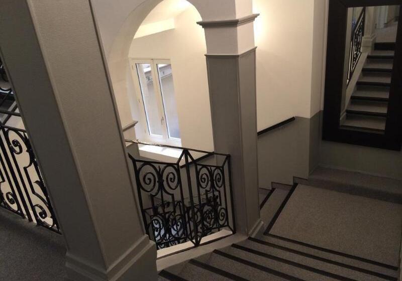 هتل The Originals Boutique, Hôtel Danieli, Avignon