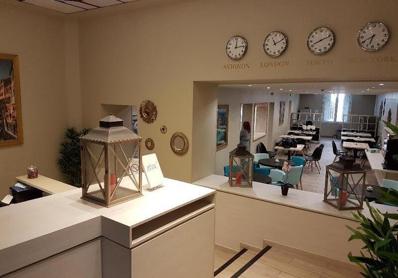 هتل The Originals Boutique, Hôtel Danieli, Avignon