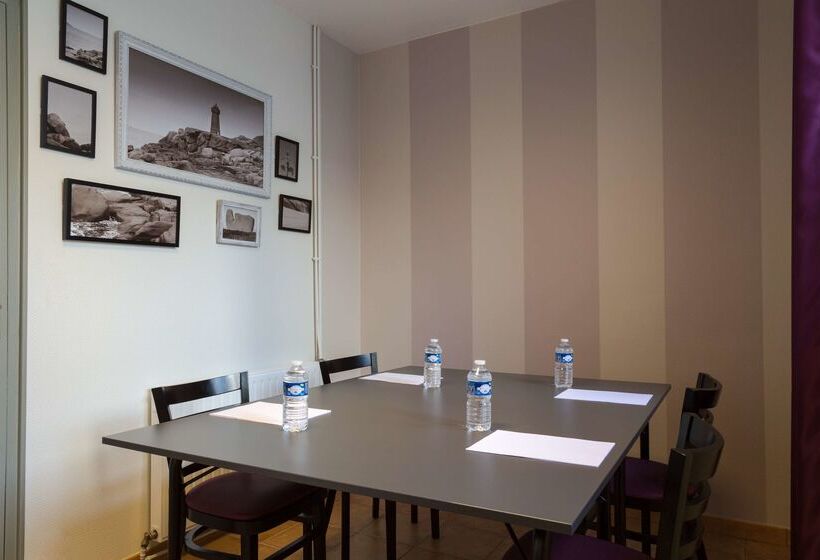 호텔 Logis, Hôtel Au Chêne Vert, Saint Brieuc Nord