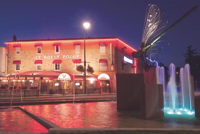 Отель The Originals City, Hôtel Le Boeuf Rouge, Saintjunien