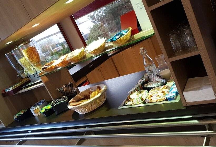 Welcomotel Coignières