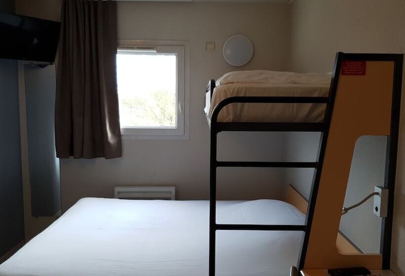 Welcomotel Coignières