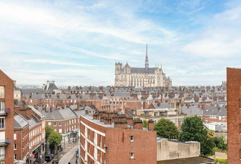 B&B HOTEL Amiens Centre Cathédrale