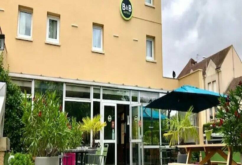 B&B HOTEL Chartres Centre Cathédrale