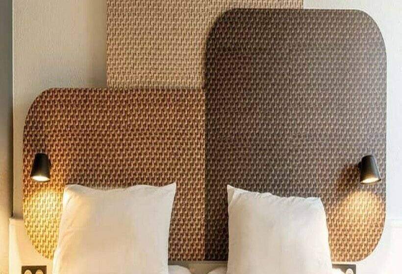 B&B HOTEL Chartres Centre Cathédrale