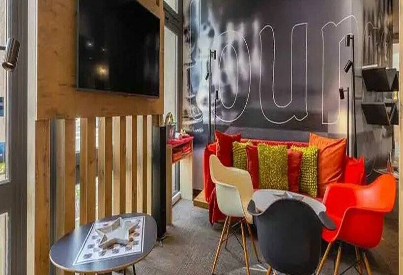 B&B HOTEL Chartres Centre Cathédrale