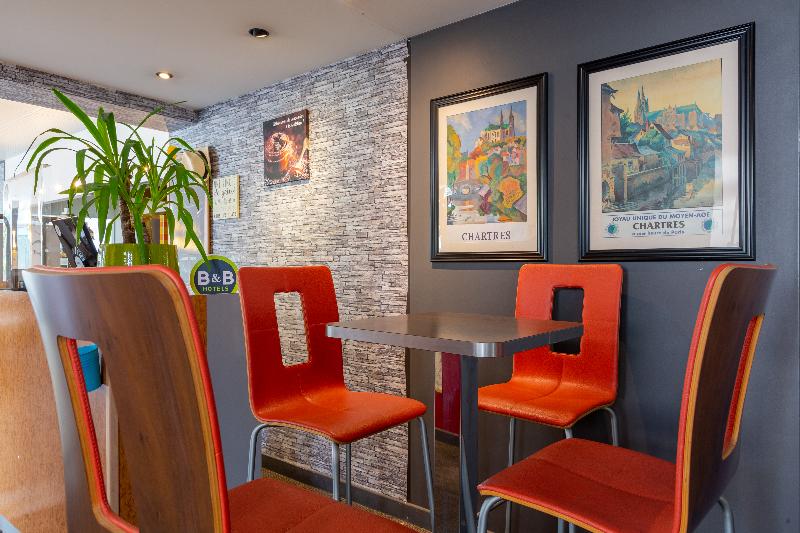 B&B HOTEL Chartres Centre Cathédrale