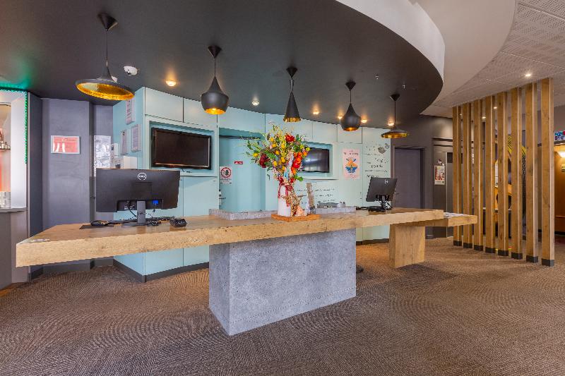 B&B HOTEL Chartres Centre Cathédrale