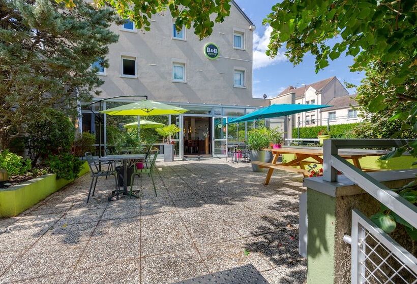 B&B HOTEL Chartres Centre Cathédrale