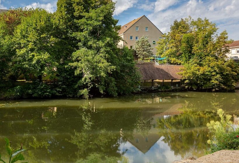 B&B HOTEL Chartres Centre Cathédrale