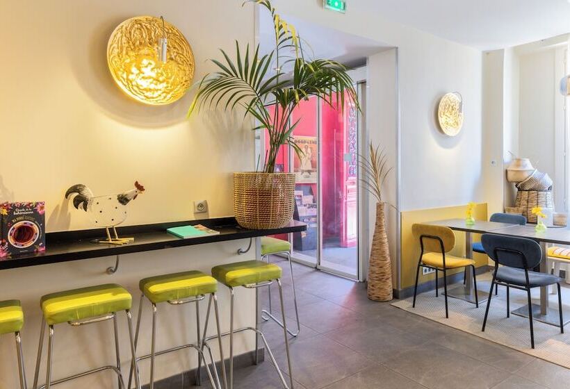 ホテル Accueil Paris Pigalle Montmartre