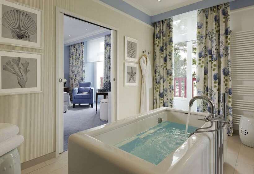 בית מלון כפרי Barriere L Hermitage