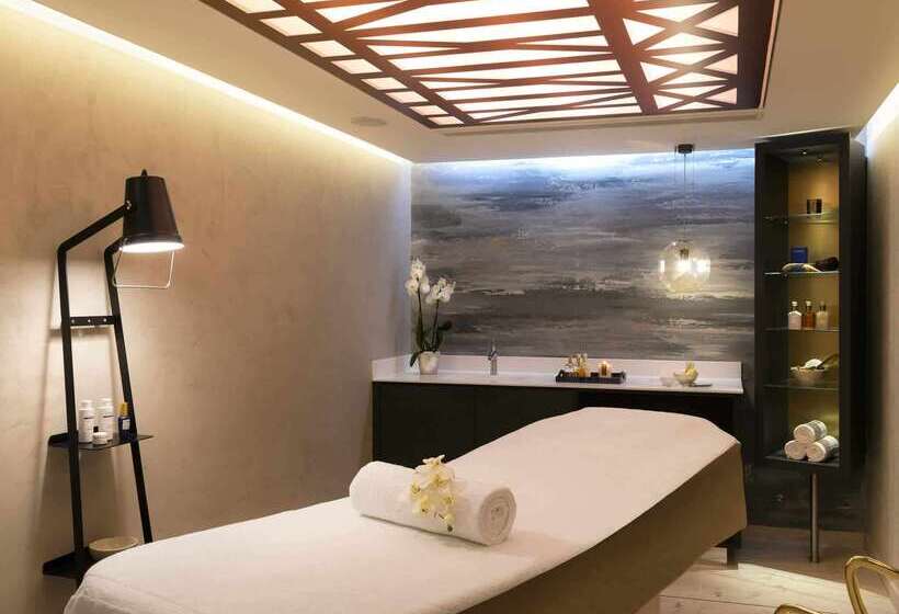 בית מלון כפרי Barriere L Hermitage