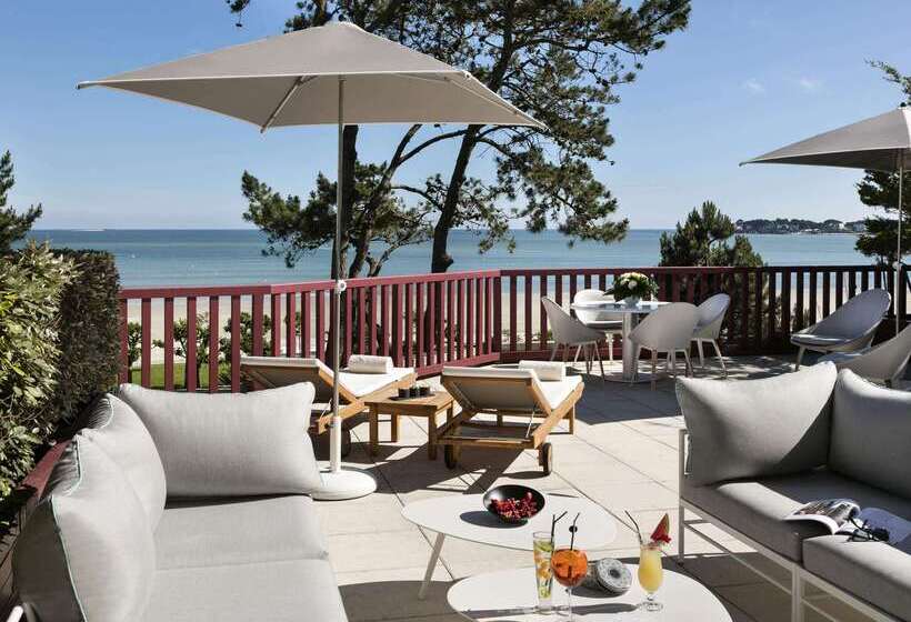 בית מלון כפרי Barriere L Hermitage