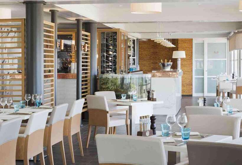 בית מלון כפרי Barriere L Hermitage