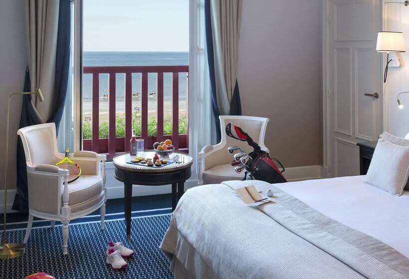 בית מלון כפרי Barriere L Hermitage