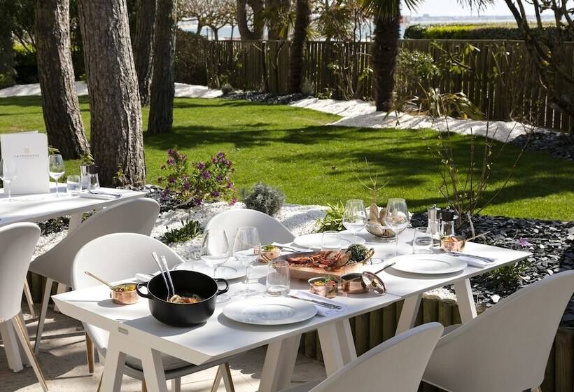 בית מלון כפרי Barriere L Hermitage