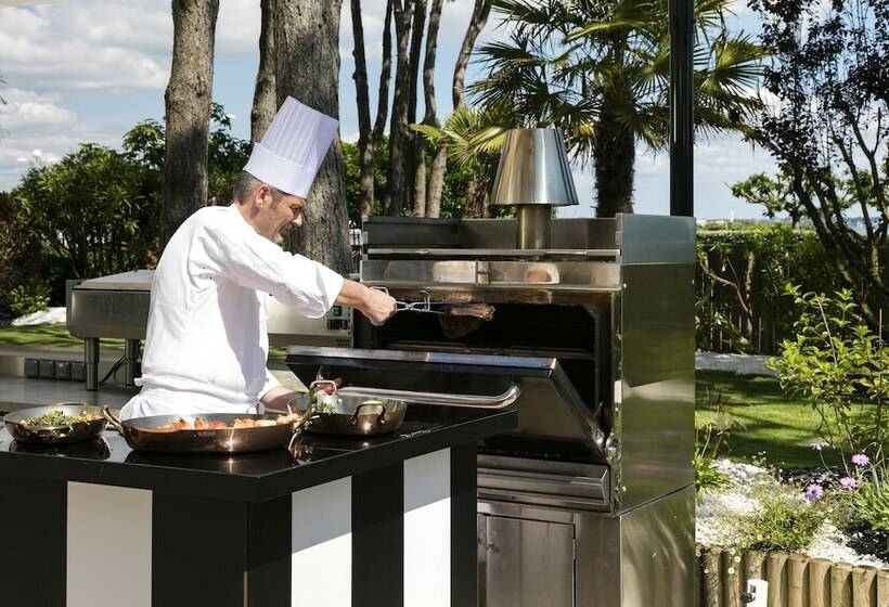 בית מלון כפרי Barriere L Hermitage