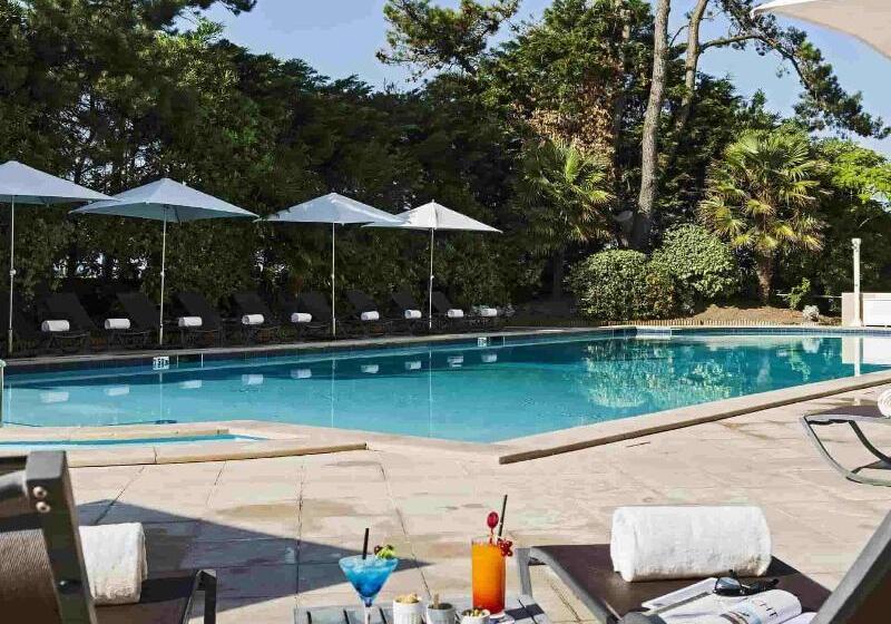 בית מלון כפרי Barriere L Hermitage