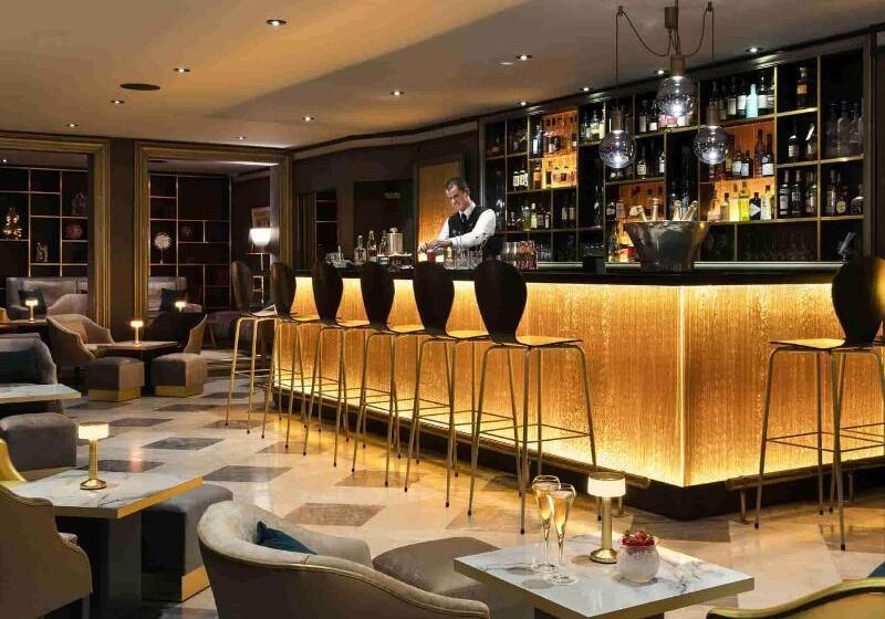 בית מלון כפרי Barriere L Hermitage