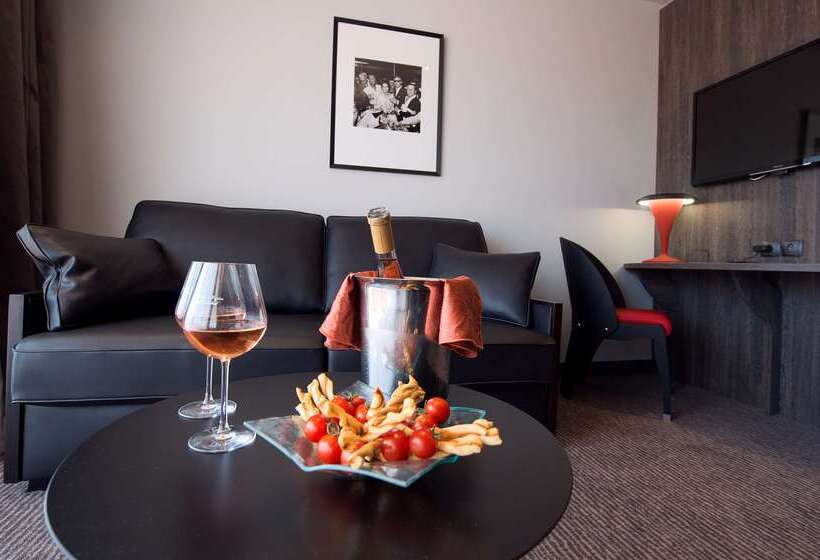 酒店 Best Western Premier Le Patio Des Artistes Wellness Jacuzzi