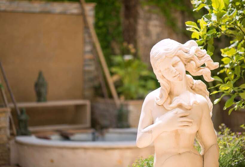 酒店 Best Western Premier Le Patio Des Artistes Wellness Jacuzzi