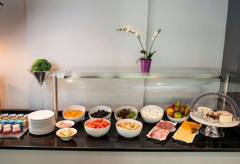 ホテル Hôtel Inn Design Paris Saint Quentin