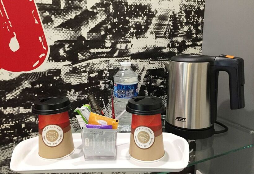 ホテル Hôtel Inn Design Paris Saint Quentin