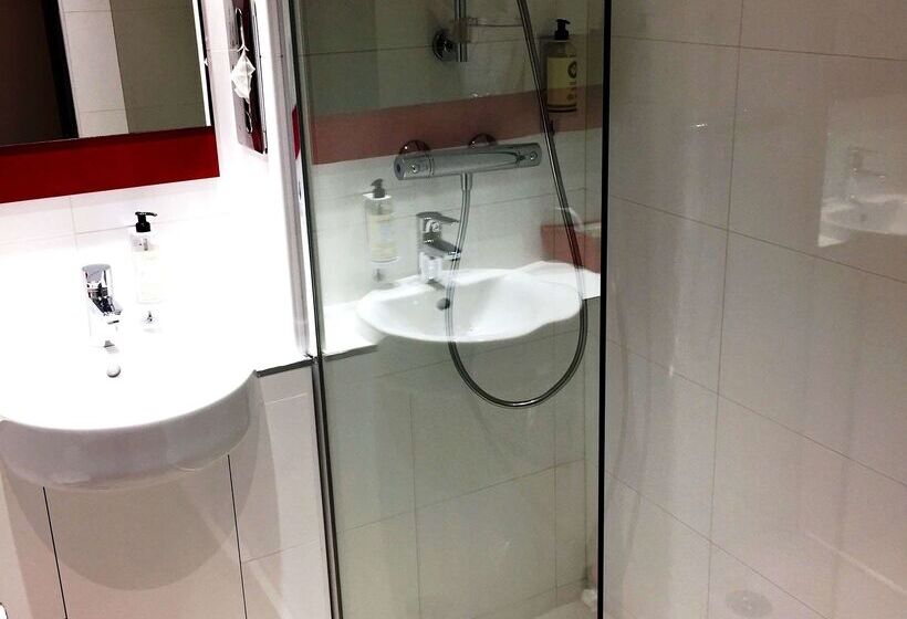 ホテル Hôtel Inn Design Paris Saint Quentin