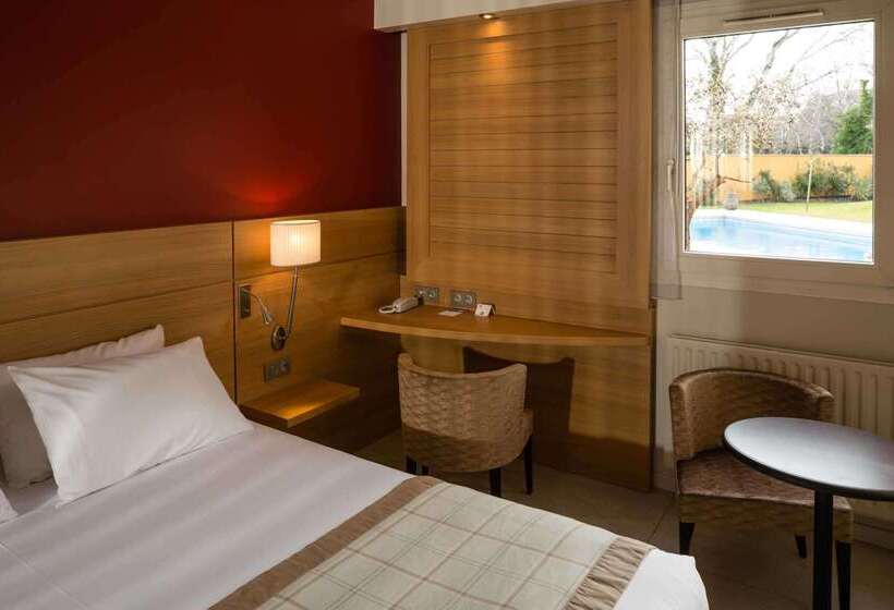 هتل Best Western Plus Le Lavarin